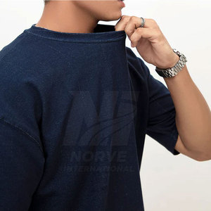 Camiseta Oversize para Hombre con Estructura Moderna y Relajada, Prenda Esencial para el Día a Día - Product Image 3