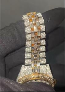 นาฬิกาเพชรโรสโกลด์ขายดีสำหรับผู้หญิง พร้อมสายแบบกำไลข้อมือ เหมาะสำหรับใส่ลำลอง มีจำหน่ายในราคาที่ดีที่สุดในตลาด - Product Image 4