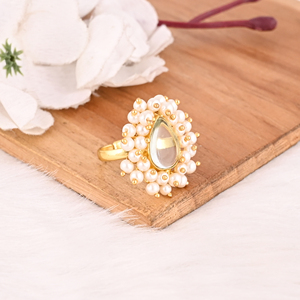 Anillo Ajustable y Elegante de Latón Chapado en Oro con Amatista Verde, Hidroperlas y Perlas, Hecho a Mano para Mujer - Product Image 2