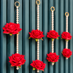 Guirnalda Colgante de Rosas Rojas y Perlas, Decoración de Pared con Flores Artificiales, Toran para Puerta, Decoración para Bodas, Hogar, Mandir y Fiestas - Product Image 3