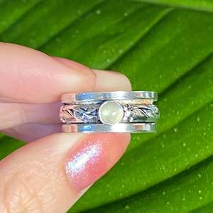 Handmade Sterling <b>Silver</b> Prehnite <b>Spinner</b> <b>Ring</b> Flower Detail Baby Green Whimsical Unisex Jewelry Gift Wholesale - Product Image 6