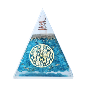 Pirámide de Orgón Nubio de Aguamarina Hecha a Mano 7x9cm, con Virutas de Piedras Preciosas Naturales, Cristal de Orgonita, Decoración para Meditación, Feng Shui, Venta al por Mayor - Product Image 3