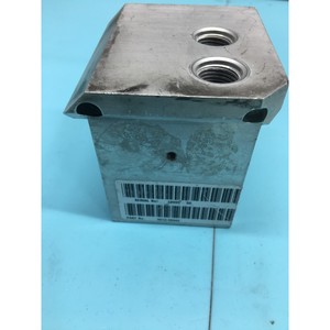 AMAT 0010-09940 5000 CVD 8" WSI GAS BOX - Équipement et pièces semi-conductrices d'occasion fiables à l'échelle mondiale chez - Product Image 3