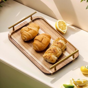 Plateau de service multifonctionnel en bois d'acacia de qualité commerciale, écologique, avec poignées métalliques, design rectangulaire rustique pour la maison - Product Image 1