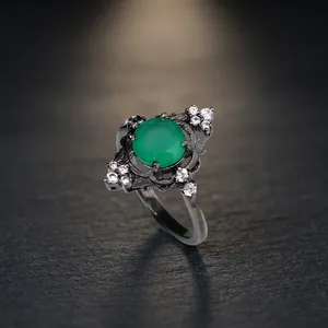 Anillo de Ónix Verde Natural con Corte Redondo y Detalles de Circonia Cúbica, Anillo de Boda de Plata de Ley 925 para Mujer - Product Image 4