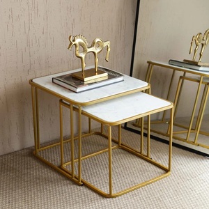 โต๊ะบาร์อะลูมิเนียมหล่อขึ้นรูปทรงสี่เหลี่ยม ดีไซน์ทันสมัย ฐานเปิดเรียบหรู ท็อปสไตล์หินอ่อน ขนาดกะทัดรัด แข็งแรง ทนทาน สวยงาม เหมาะสำหรับตกแต่งบ้านสไตล์โมเดิร์น - Product Image 3