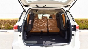 Listo para Enviar: Toyota Fortuner VXR 4x4 2025, Equipamiento Completo, Título Limpio, Seminuevo - Product Image 6