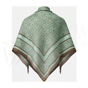 Écharpe carrée en soie pour femme North Approach, imprimé lettres, élégante, multifonctionnelle, accessoire de mode toutes saisons - Product Image 2