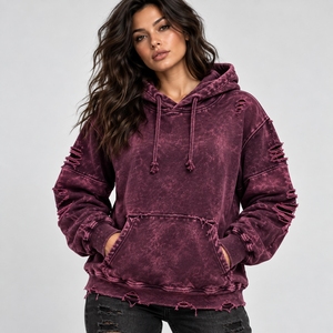 Venta al por mayor de sudaderas con capucha para mujer con efecto desgastado, colores lavados, tela cómoda y acabados únicos para uso privado. - Product Image 1