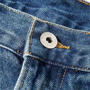 Shorts en jean baggy pour homme, style streetwear, délavé à l'acide, avec broderie personnalisée d'été, applique en strass et effet usé - Product Image 3