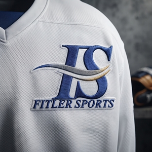 Maillot de football personnalisé pour homme, blanc, col en V, logo brodé, maille respirante - Product Image 5