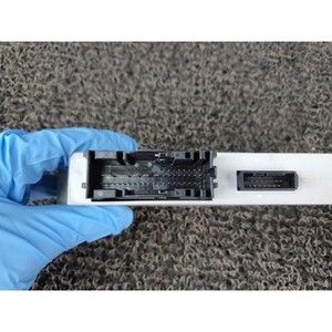 ECU และโมดูลคอมพิวเตอร์มือสองสำหรับรถยนต์ซีรีส์ 3 รุ่น 6943791 - Product Image 4