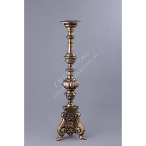 Candelabro de Metal Estilo Mid-Century Hecho a Mano, Moderno, para Decoración del Hogar, Bodas, Pascua - Product Image 1