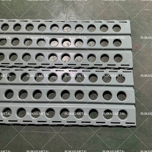 Alfombrilla Marston de acero personalizada con tablones de aluminio perforados para salas de <span class=keywords><strong>exposiciones</strong></span> interiores y plataformas de tierra para ferias comerciales a gran escala - Product Image 2