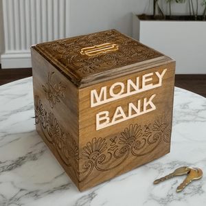Hucha de madera hecha a mano - Caja para monedas - Hucha - Artículos de regalo para niños - Hucha clásica de madera premium - Product Image 1