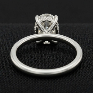 Anillo de Diamantes de Oro Blanco de 18k de Estilo Lujoso para Mujer, Anillo de Bodas Sencillo con Acabado Brillante - Product Image 2