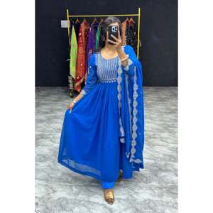 Vestido Anarkali Azul de Poliéster con Dupatta de Bhojal Fashion Designer, Talla L, Estilo para Fiestas - Product Image 1