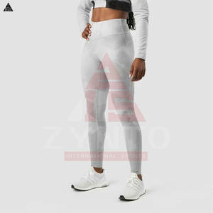 Sudadera con capucha blanca con gráfico personalizado, conjunto de 2 piezas de algodón mezclado con logotipo para mujer, conjunto de sudadera y pantalones deportivos para otoño, joggers para fitness. - Product Image 6