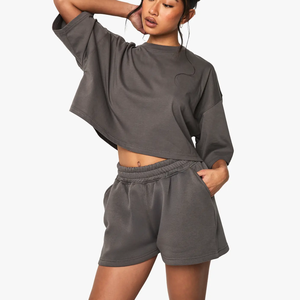 Ensemble décontracté 2 pièces pour femme : T-shirt et short de sport ample en polyester/coton respirant et à séchage rapide - Product Image 1