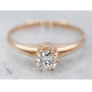 Anillo de Diamantes de Diseño Único para Propuesta de Matrimonio, Regalo de Aniversario y Uso Casual, Disponible a un Precio Razonable - Product Image 1