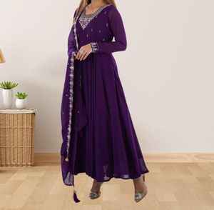 Traje Salwar Kameez de Calidad de Exportación Pakistaní para Mujer, Estilo Indio para Fiestas - Product Image 4