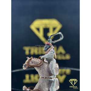 Pendentif Buste de Motard Personnalisé Fait Main, Sertie de Diamants Moissanite VVS en Argent Sterling 925, Bijoux Hip Hop - Product Image 3