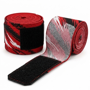 Vendas para manos diseñadas con tela elástica, cierre seguro, ajuste cómodo y construcción duradera para boxeo y artes marciales. - Product Image 2