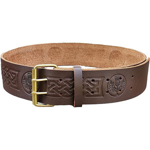 Cinturón de Cuero Marrón Thistle con Grabado, Cinturón de Kilt de Cuero de Primera Calidad, Cinturones de Alta Calidad para Usar con Kilt Escocés - Product Image 1