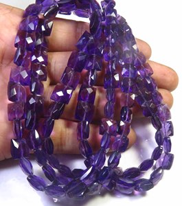 Cuentas de Amatista Púrpura de Primera Calidad Gems Valley, Tira de 18 Pulgadas, Amatista Brasileña Natural Facetada de 6-10 mm, Taladrado al Centro, Forma Baguette - Product Image 3