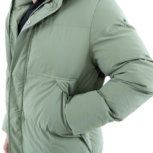 Veste matelassée à capuche pour homme, couleur unie, fermeture éclair, coupe-vent, vêtements d'hiver décontractés, rembourrage en polyester épais, coupe régulière - Product Image 4