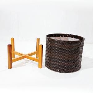 Maceta Tejida de Plástico Minimalista y Ecológica de Nuevo Diseño con Soporte de Madera - Juego de Macetas Duraderas para Interiores y Exteriores - Product Image 5