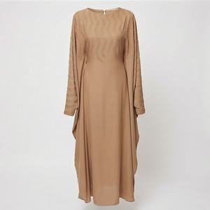 2025 OEM Kimono Abaya pour femmes musulmanes, en tissu polyester épais, doux et très extensible, col en V, manches longues, pour fêtes, Ramadan, mariages - Product Image 1