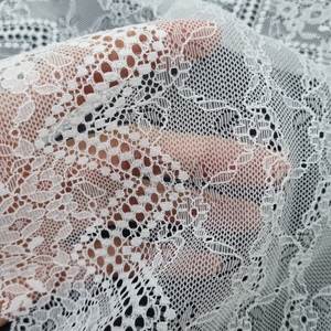 Tela de encaje floral elástica, transpirable y ligera de 23 cm, tejido de punto por urdimbre de nailon y elastano para lencería, ropa interior y bodas. - Product Image 6