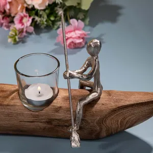 Support à bougies en bois fait main avec des rameurs en argent et trois porte-verres, 57 cm de long, pour la décoration de la maison - Product Image 5