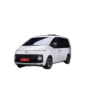 Hyundai Staria L3.5 Lounge de 7 Plazas, Modelo Agosto 2023, 27,826 km, Caja de Cambios Automática, Asientos de Cuero, Cámara Trasera, Euro V para GLP - Product Image 1