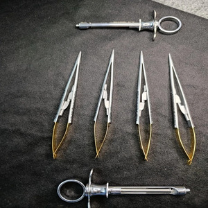 Lot de 6 instruments chirurgicaux en acier titane Castroviejo et seringue, homologués CE, de Jamso Industries - Product Image 6