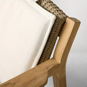 Chaise longue en bois de style mid-century modern avec assise et dossier en rotin tressé, coussin beige - Product Image 3