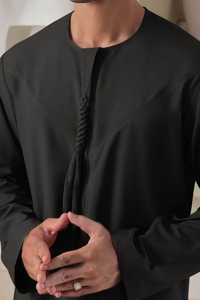 <b>Men's</b> Black Long Sleeve <b>Thobe</b> Custom Design <b>Men's</b> <b>Thobe</b> Wholesale Muslim Robe Private Label Supplier High Quality <b>Men's</b> <b>Thobe</b> - Product Image 4