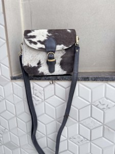 Bolso de Hombro de Cuero Vacuno de Diseño para Mujer, Estilo Occidental, Nueva Llegada, Bolso de Mano Bohemio de Piel con Pelo, Multiusos - Product Image 5