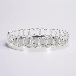 Plateau de présentation élégant en miroir argenté avec bordure ornée en chrome poli pour la décoration de maison de luxe - Product Image 5