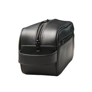 Trousse de Toilette en Cuir Rectangulaire Minimaliste Portable Noire avec Fermeture Éclair en Laiton, Sac de Rangement Simple pour Salle de Bain - Product Image 5
