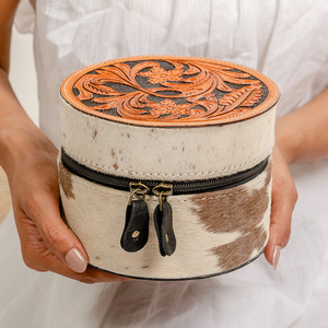 Bolsa de Maquillaje de Piel Auténtica con Diseño Floral Grabado a Mano, Mini Cadena Circular, Nueva Moda - Product Image 5