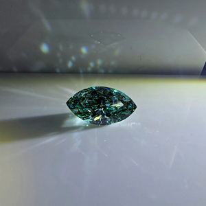 Diamant de laboratoire vert vif fantaisie, taille marquise brillante, 4,5 carats, certifié IGI, pour la création de bijoux - Product Image 2