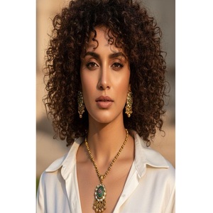 Ensemble collier et boucles d'oreilles Rajwadi en laiton plaqué or de qualité supérieure, orné de pierres Kundan, Polki et Moissanite, idéal pour les mariages et les fêtes, cadeau pour femme. - Product Image 1
