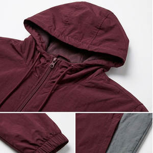 Chaqueta cortavientos personalizada, servicio OEM, diseño ligero y resistente al agua, ideal para deportes al aire libre, jogging y uso en equipo. - Product Image 4