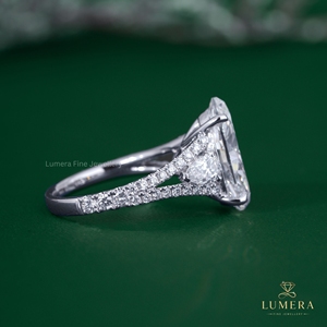 Lab Grown Oval Cut Diamond Engagement <b>Ring</b>, Pave <b>Split</b> Shank <b>Ring</b>, Side Pear Solid Gold Bridal Jewelry For Women Wedding Gift - Product Image 4