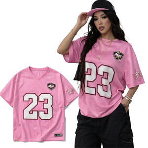 Maillot de baseball et de football américain surdimensionné en maille rose personnalisé avec strass par sublimation, séchage rapide, style streetwear - Product Image 5