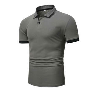 เสื้อเชิ้ตผู้ชายทรงปกติ แขนสั้น ตกแต่งขอบตัดกันแบบกำหนดเอง สไตล์ลำลอง ผ้าถัก สีเทา-ดำ รายละเอียดผ้าฝ้าย 100% ด้านหน้า - Product Image 1