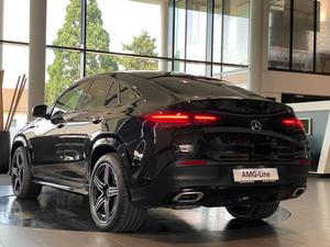 เมอร์เซเดส-เบนซ์ GLE 450d คูเป้ AMG พรีเมียม เอสยูวี หลังคาพาโนรามิก จอแสดงผลบนกระจกหน้ารถ เครื่องยนต์ดีเซล เกียร์อัตโนมัติ รถยนต์หรู - Product Image 5