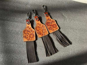 Nouveau véritable fabriqué à la main couleur véritable cuir repoussé mignon charmant gland porte-clés Offre Spéciale Style occidental moderne Floral porte-clés - Product Image 3